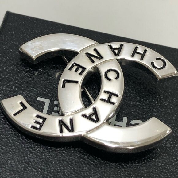 CHANEL CC Logo Vintage Brooch Silver Tone Pin 98P Auth w/Box #2678 - Picture 2 of 10